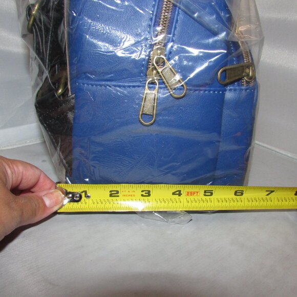 Loungefly Peanuts Snoopy & Woodstock Vampire Halloween Mini Backpack NWT - Picture 3 of 5